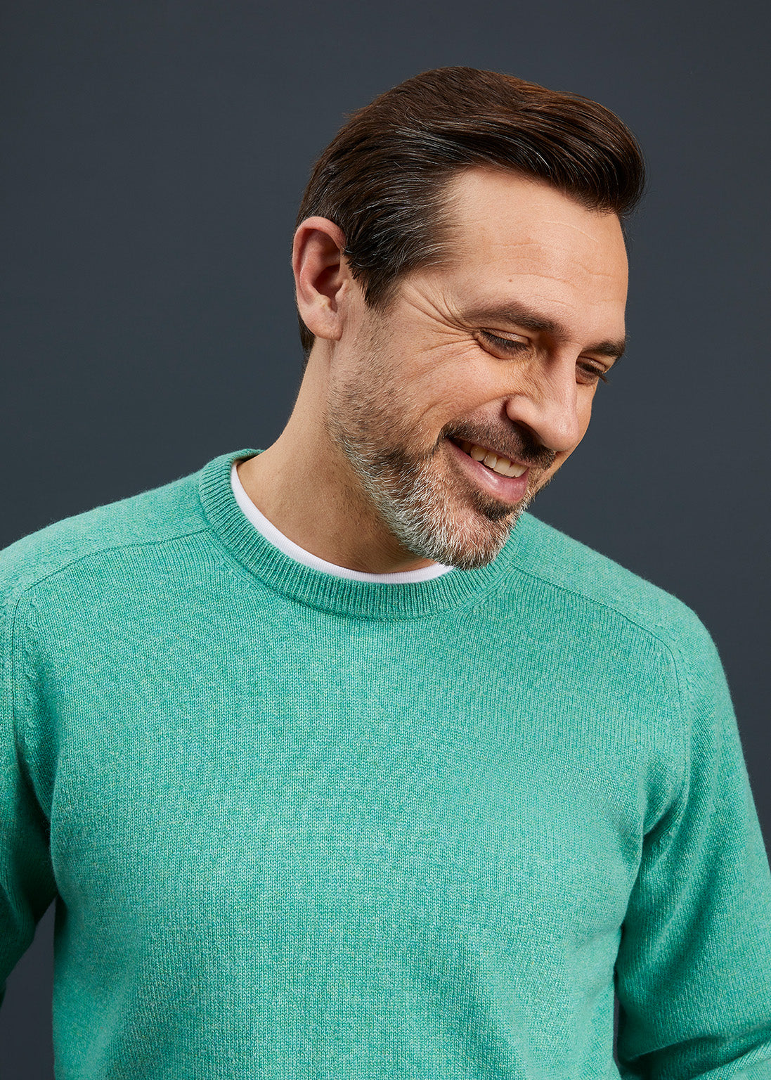 Men's Lambswool Crew Neck Jumper in Munsell Green