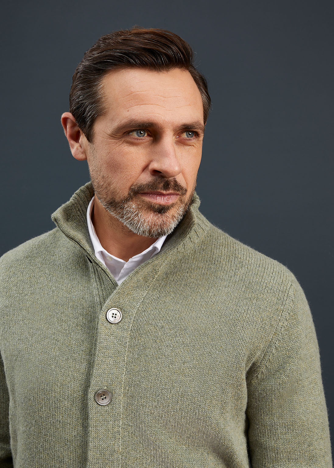 Men's Lambswool Buttoned Jumper In Orchard