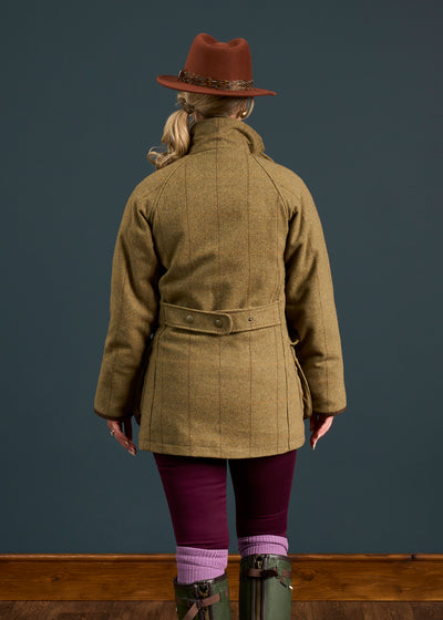 Combrook Ladies Tweed Shooting Coat In Grove