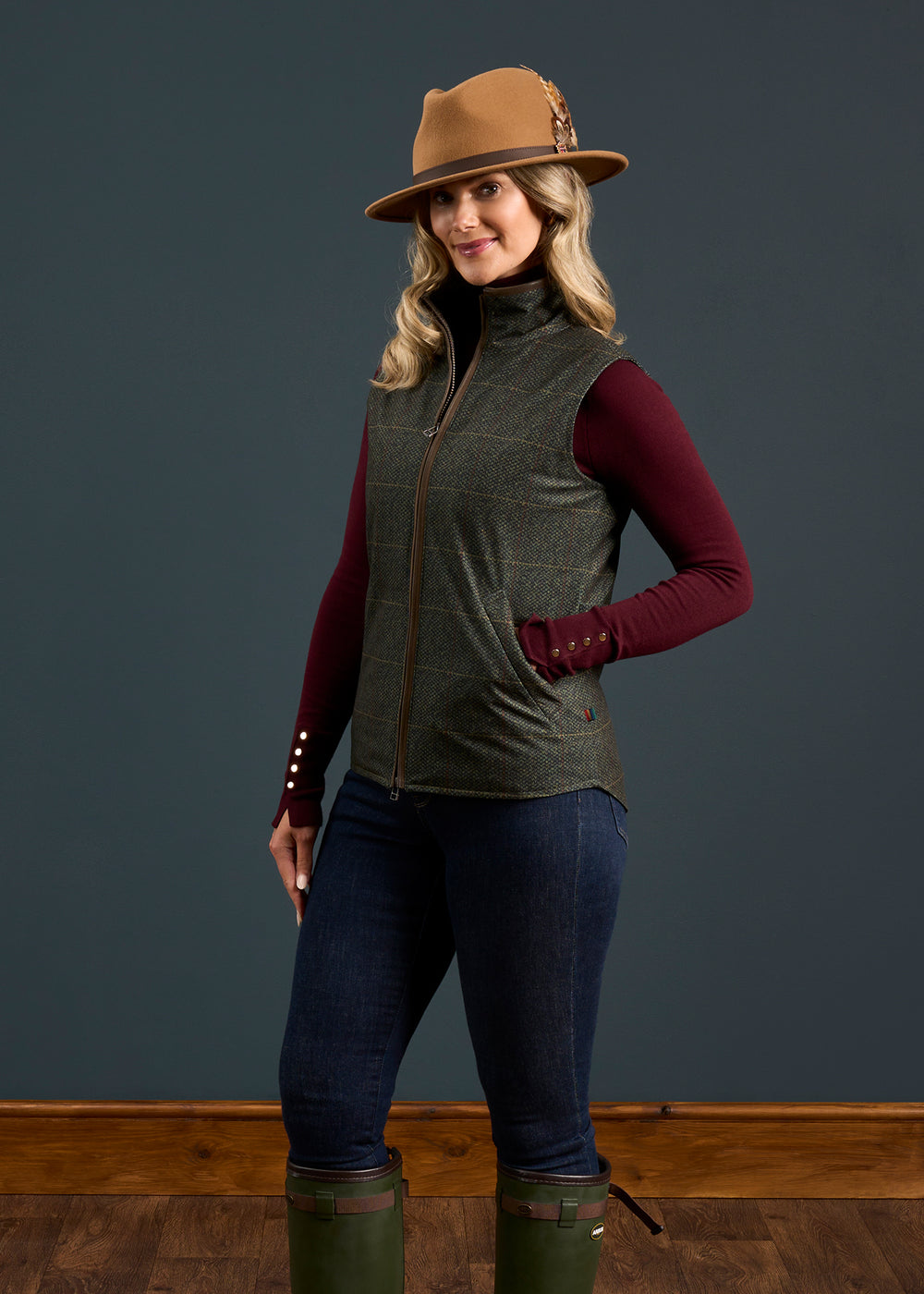 Didsmere Ladies Technical Tweed Effect Gilet In Myrtle - Regular Fit