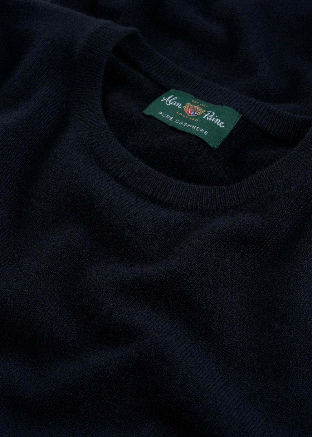 Men's Cashmere Crew Neck Jumper in Dark Navy