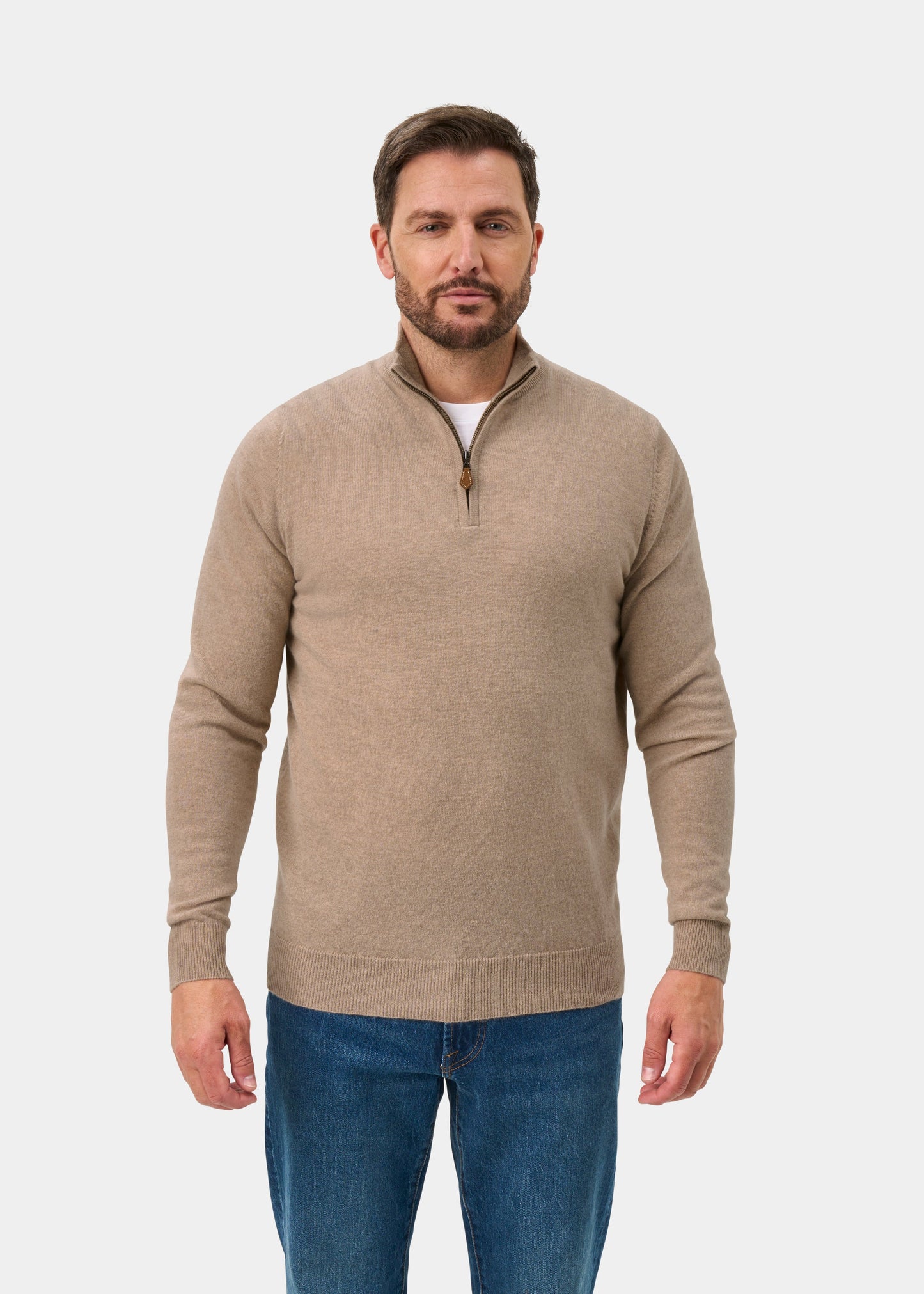Hanbury Cashmere Zipped Mock Neck Jumper in Linen - Regular Fit