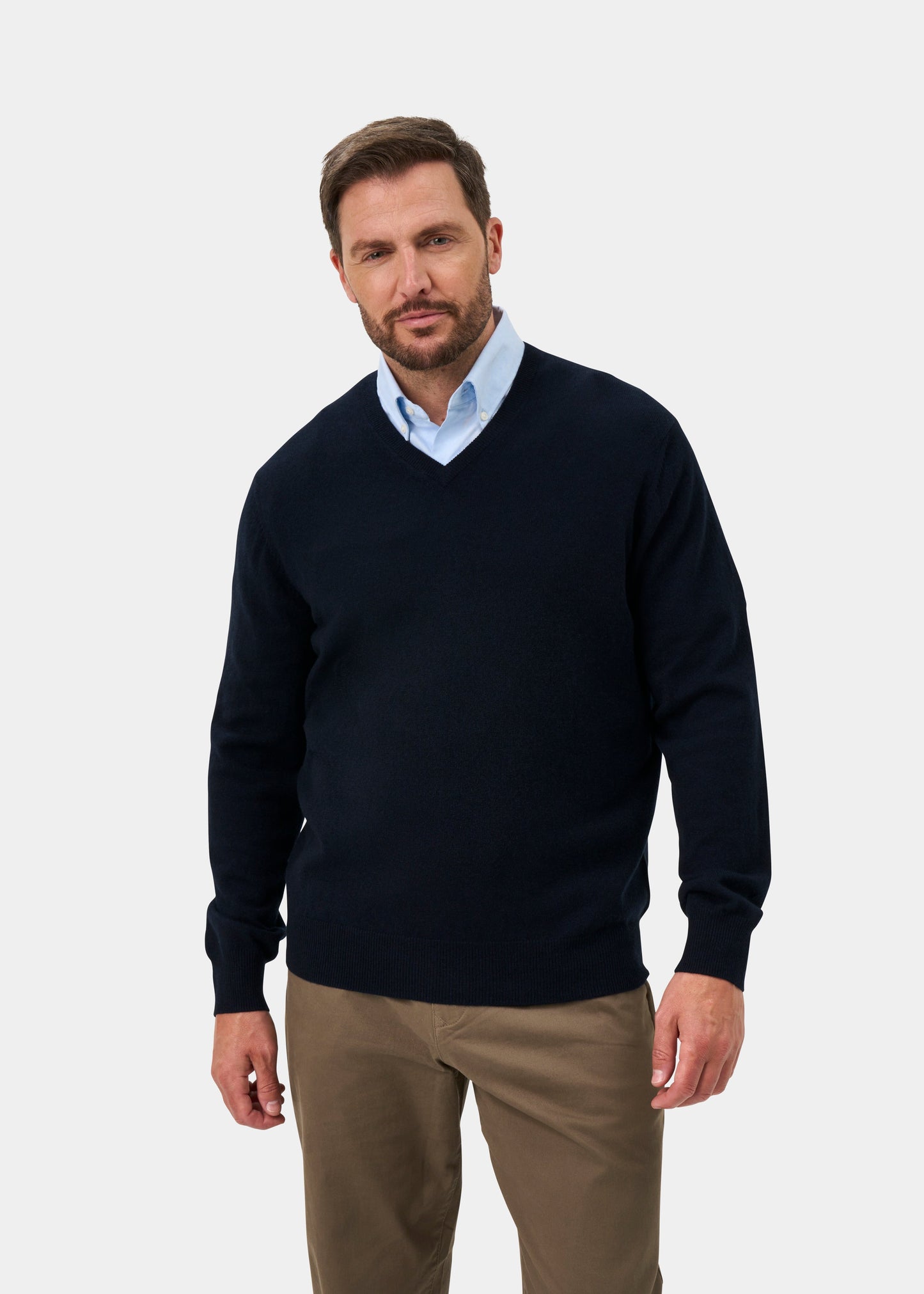 Haddington Pure Cashmere V-Neck Jumper In Dark Navy - Regular Fit