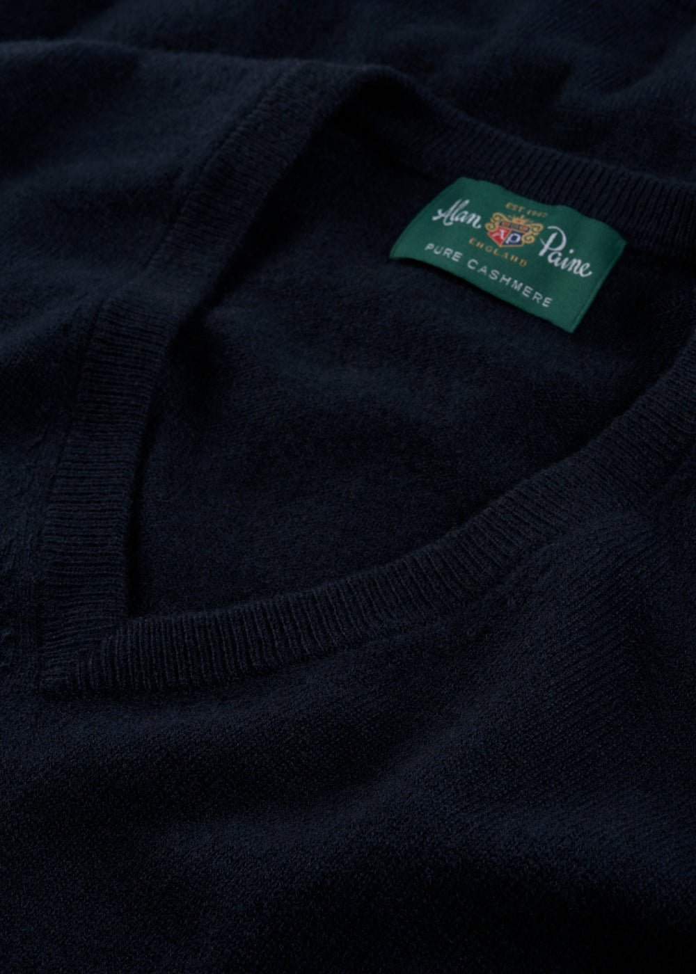 Men's Cashmere Vee Neck Jumper in Dark Navy