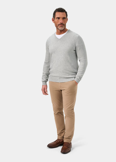 Men's Cotton Cashmere Vee Neck Jumper in Light Grey