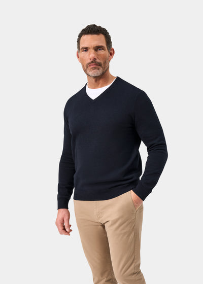 Men's Cotton Cashmere Vee Neck Jumper in Navy