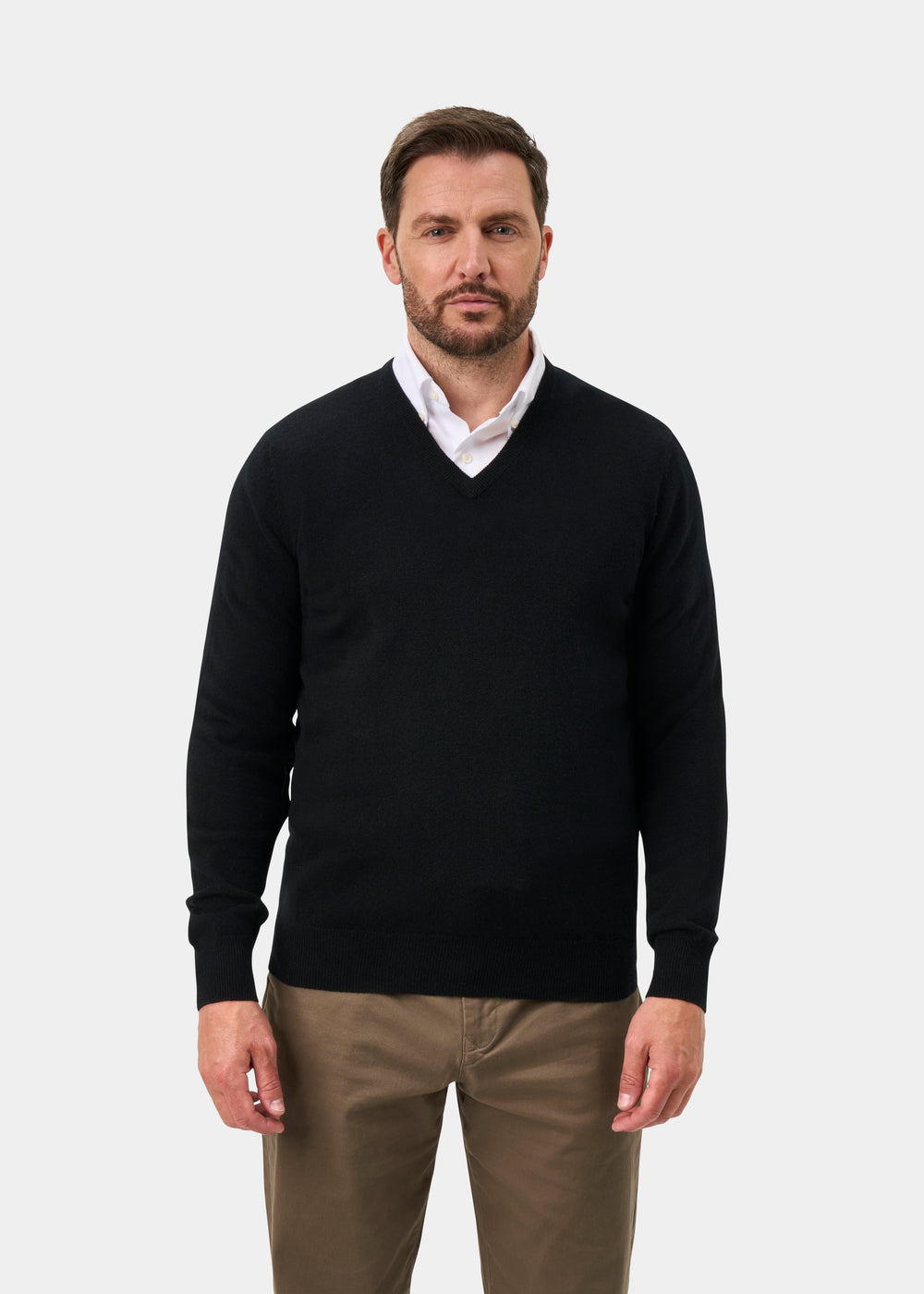 Albury Geelong Wool Jumper in Black - Regular Fit