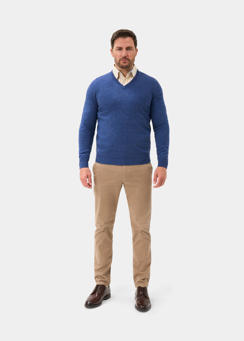 Men's Geelong Wool Vee Neck Jumper in Ullswater