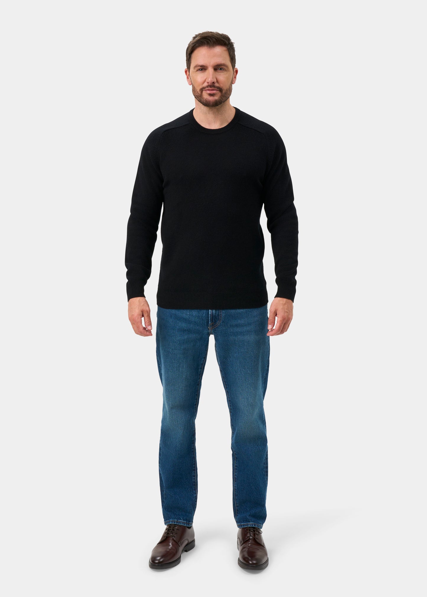 Lenzie Men's Lambswool Jumper In Black - Regular Fit