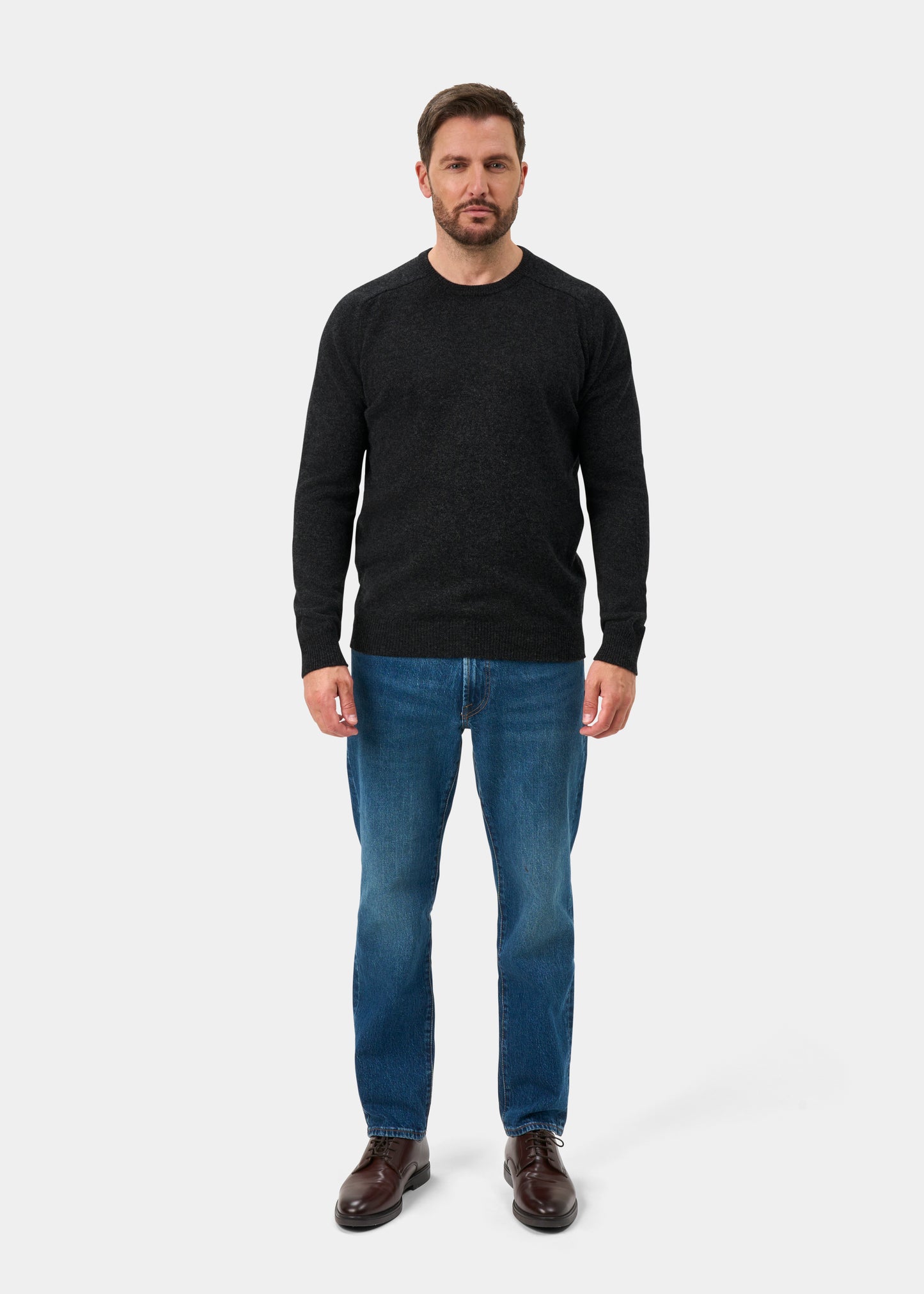 Lenzie Men's  Lambswool Jumper In Charcoal - Regular Fit
