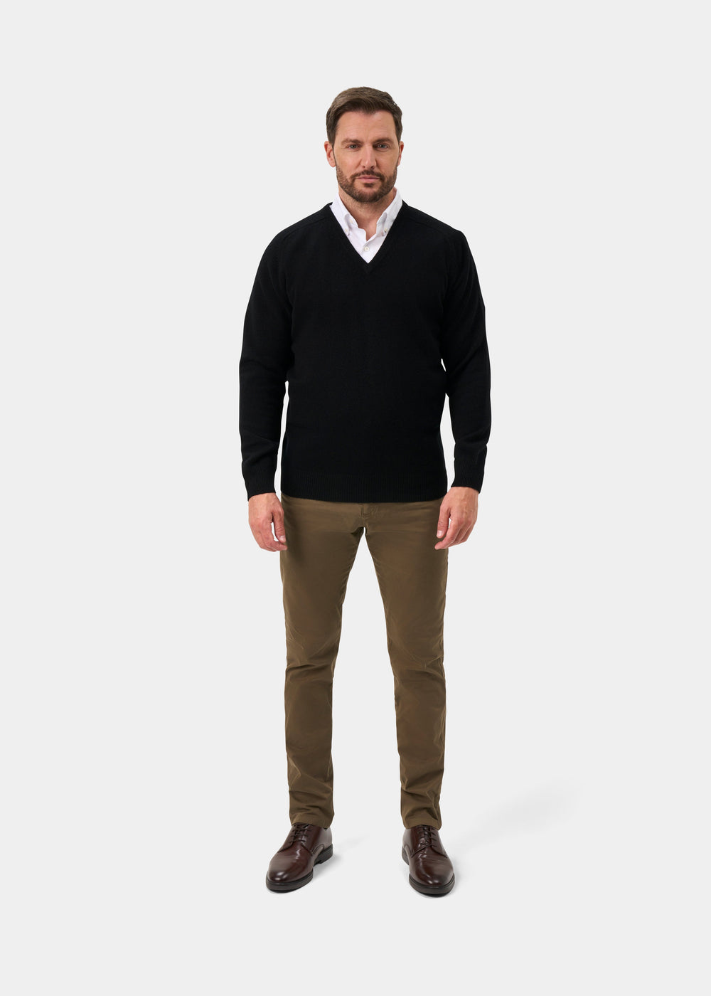 Hampshire Lambswool V-Neck Jumper In Black - Classic Fit