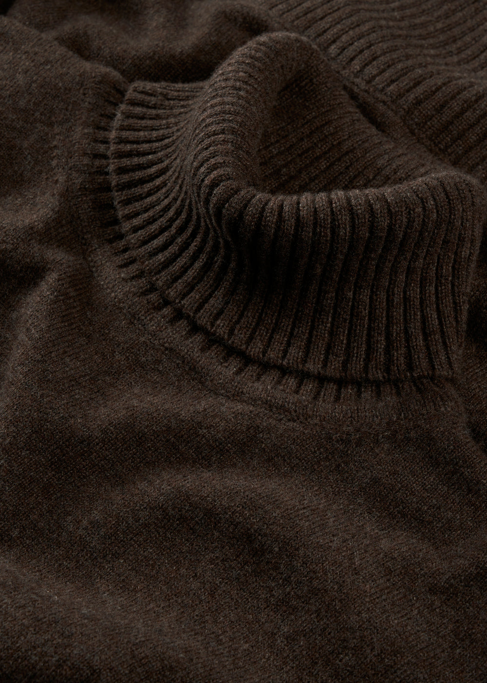 Alexa Ladies Wool and Cashmere Roll Neck In Walnut