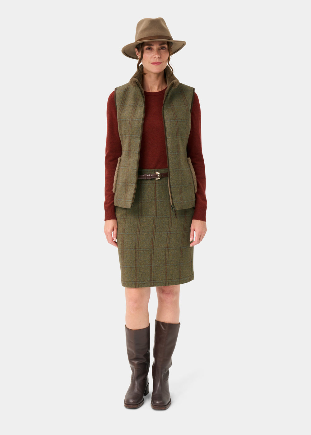 Combrook Ladies Tweed Gilet In Laurel - Regular Fit