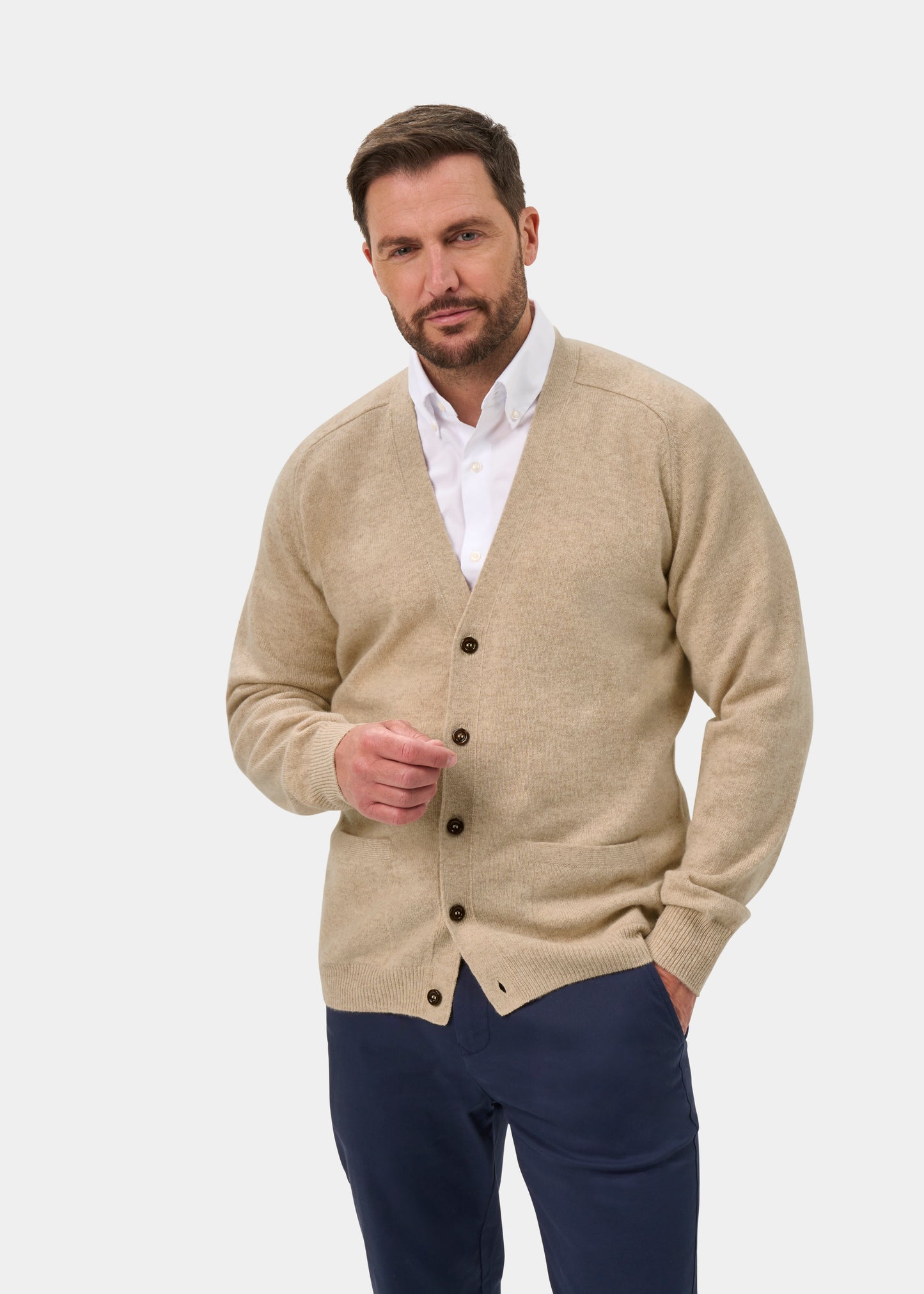 Cornwall Lambswool Cardigan in Linen - Classic Fit