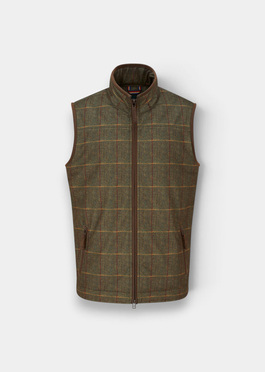 Didsmere Men’s Firth Technical Tweed Gilet—regular fit, green plaid, front zip, 2 zip pockets, on plain background.