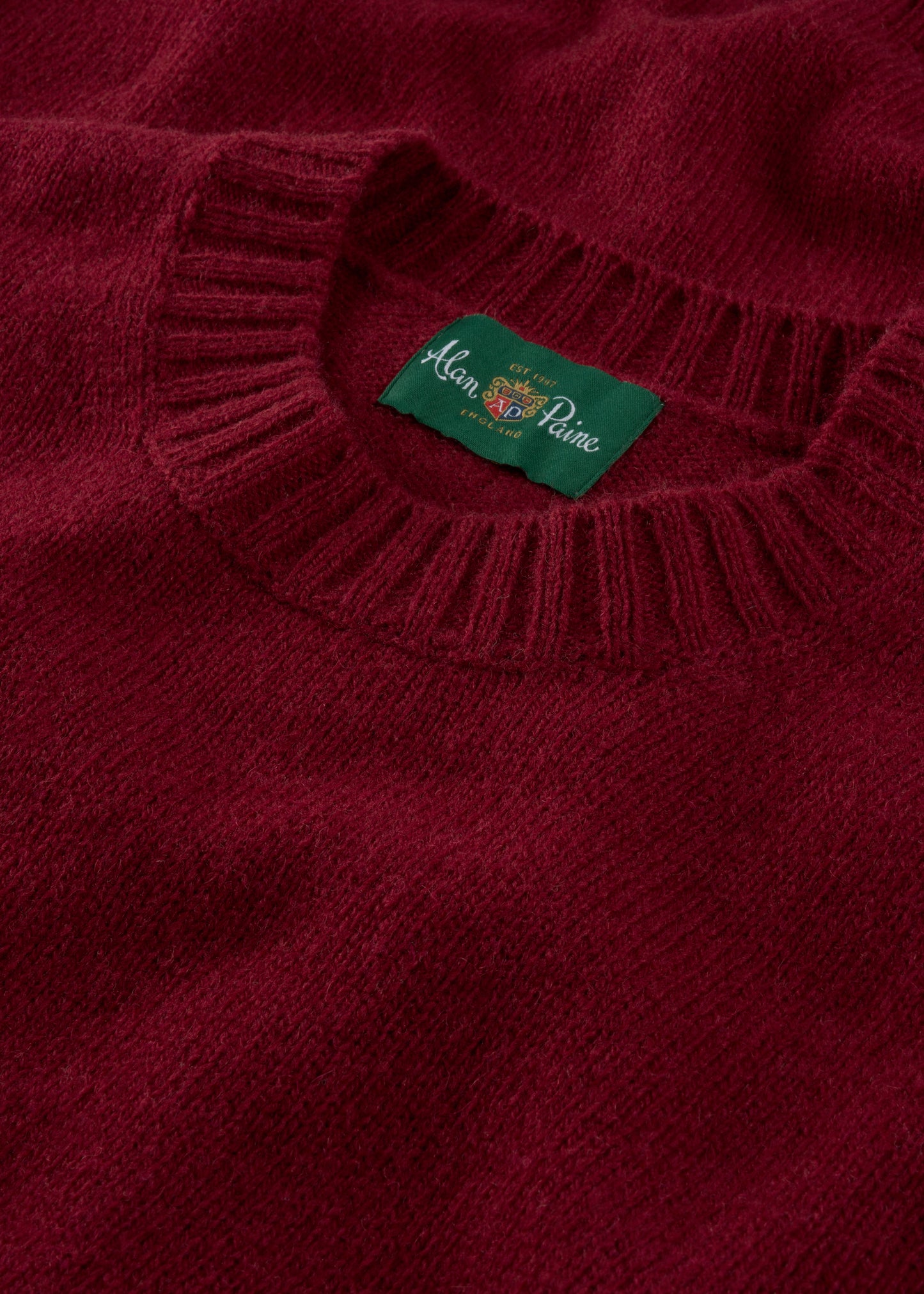 Men's Shetland Wool Crew Neck Jumper in Venetian