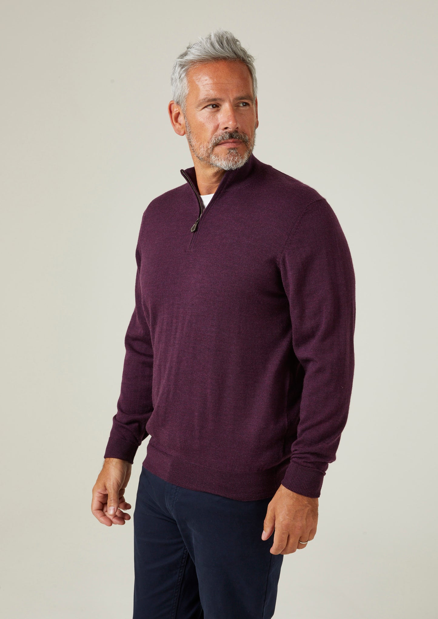 Maglione Barton in lana merino con zip a 1/4 color uva nera - Vestibilità regolare