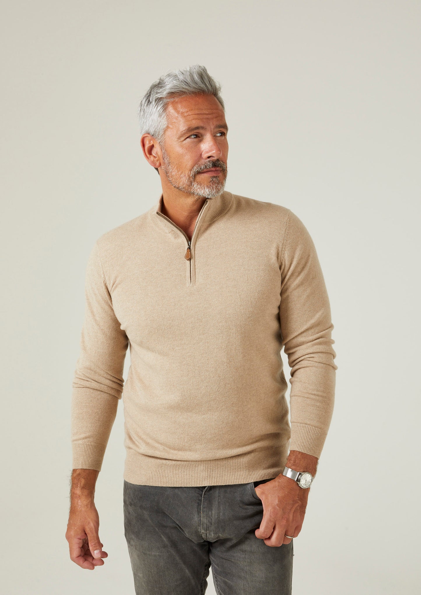 Maglione Hanbury Cashmere con zip e collo a lupetto in lino - Vestibilità regolare